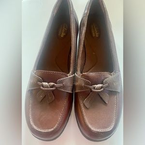 Ladies size 11 Clark’s Ashland Bubble loafers